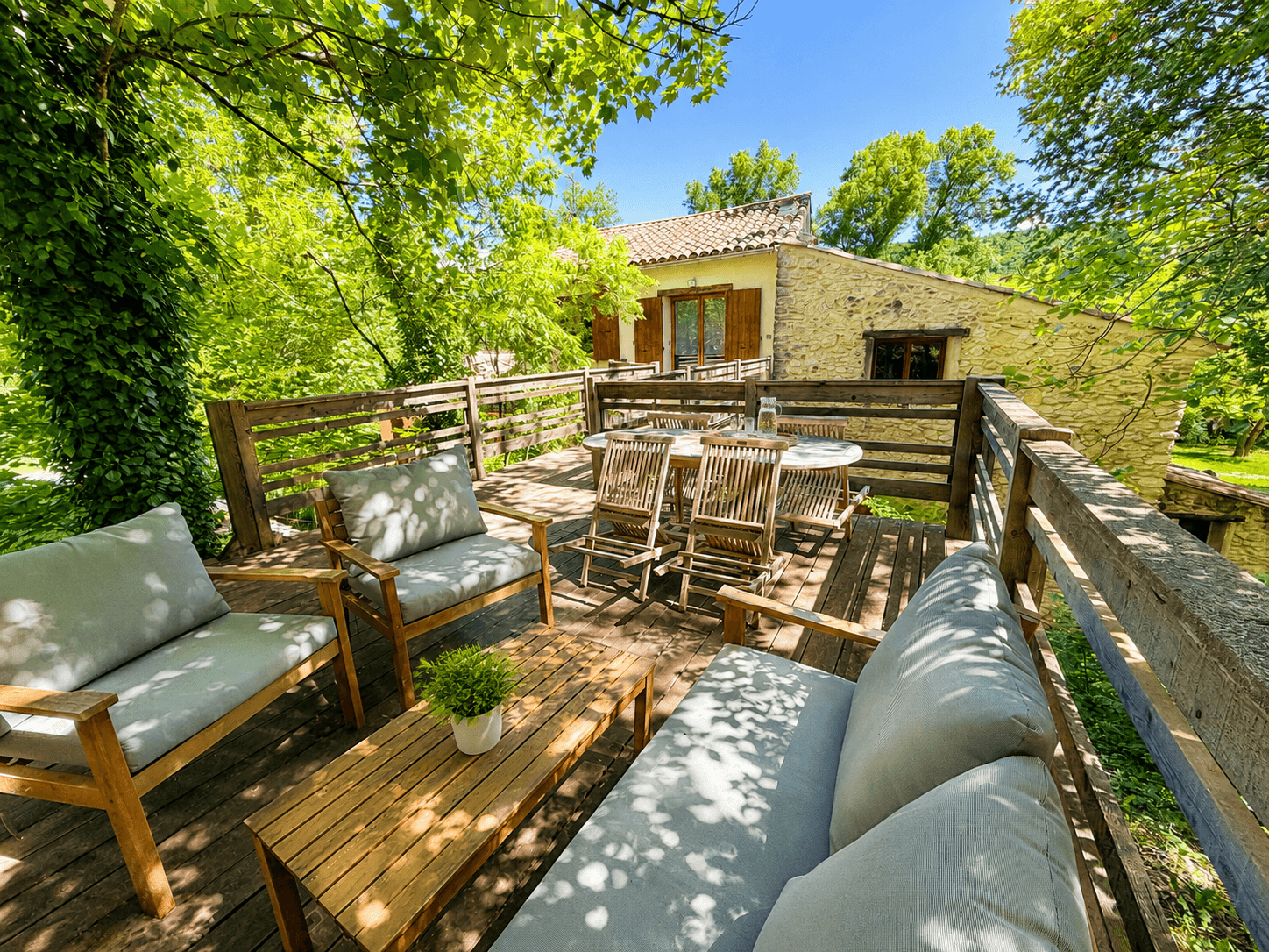 Écureuil – Gîte, bassin et spa - Vieux Moulin des Charmelles